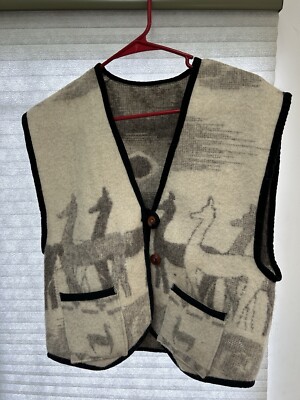 Ecuadorian alpaca wool vest, handmade, size medium.