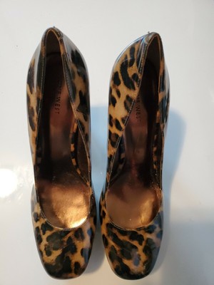 nine west leopard shoes
