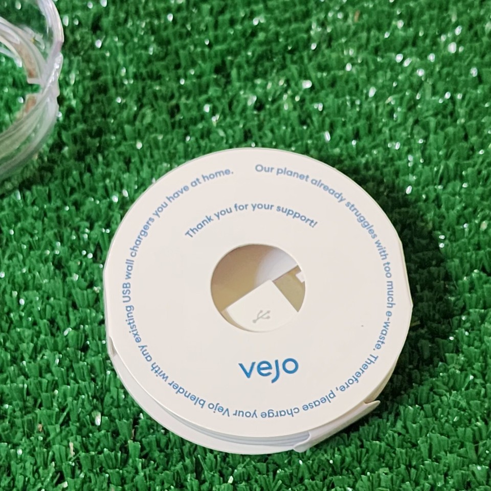 Vejo Personal Blender Neon Pink With Charger Healthy Smoothie Drink