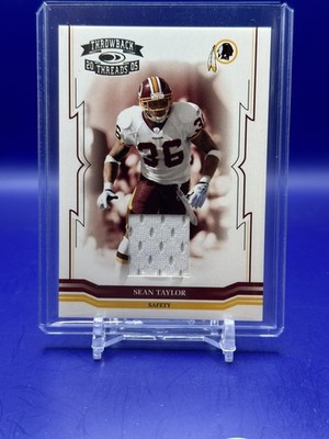 2005 Donruss Throwback Threads Sean Taylor #147 GAME WORN AUTHENTIC JERSEY 