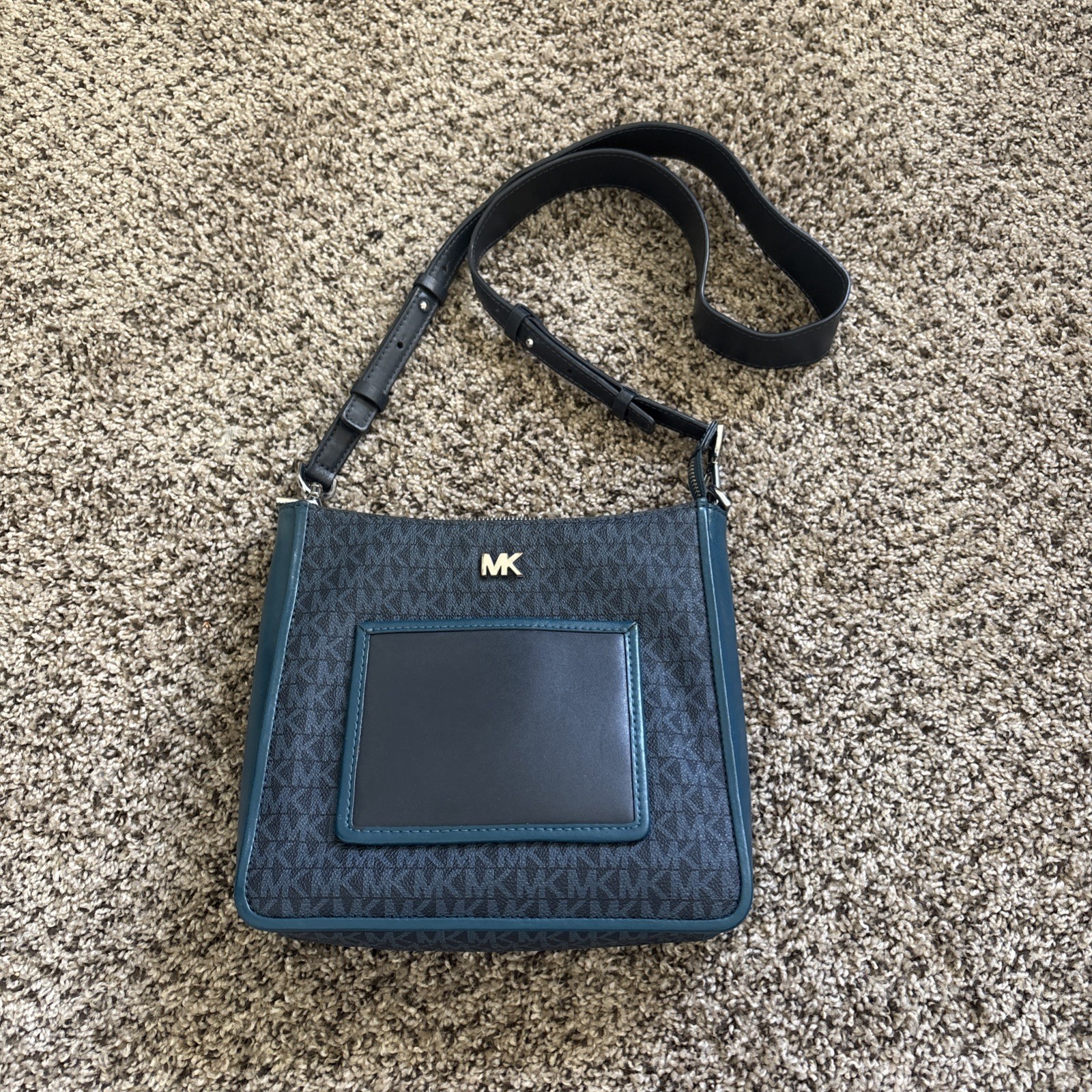 Borsa messenger Michael Kors jet set da viaggio logo firma