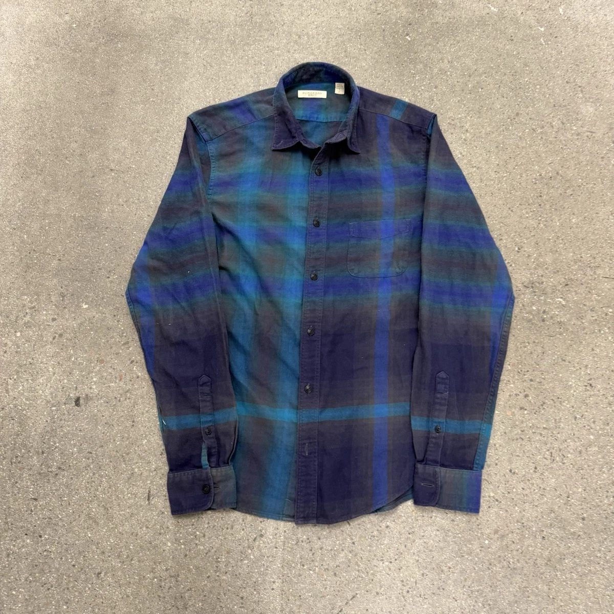 Preços baixos em Burberry Colorida, casual, com Botões Camisas