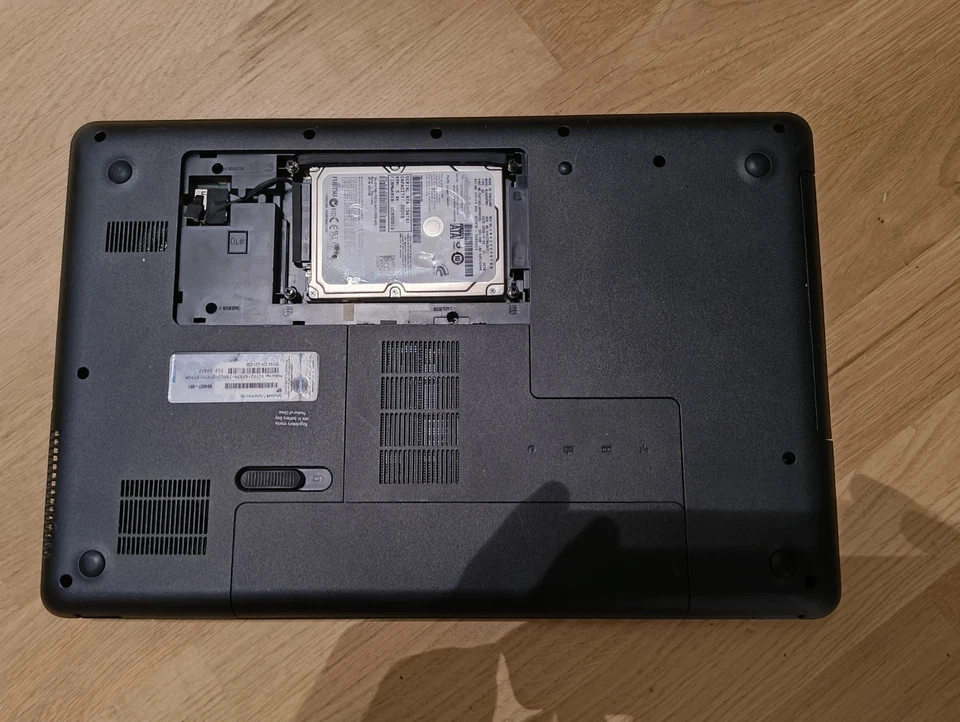 HP Presario CQ57 , AMD E 450, 8GB RAM, 320GB, Win 10, inkl. Netzteil - Bild 4 von 4