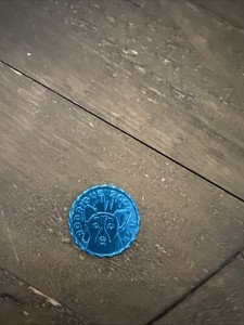 2004 MARDI GRAS  KREWE OF ARGUS  GEORGE RODRIGUE BLUE DOG DOUBLOON COIN.
