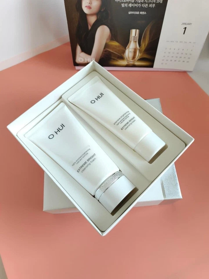 O HUI Extreme Bright Cleansing Foam Special Set 160ml + 100ml OHUI - Image 3 of 4