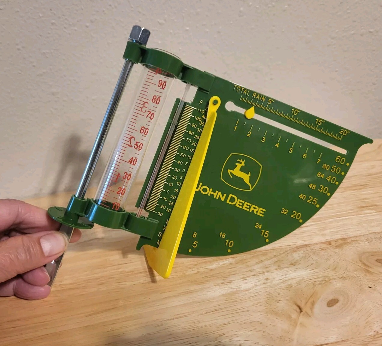 John Deere Weather Station Rain Gauge, Temperature, Wind Speed And