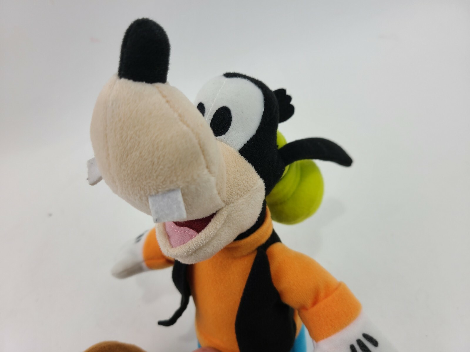 Disney Goofy Plush With the RARE Black Vest! About 12" Tall PreOwned