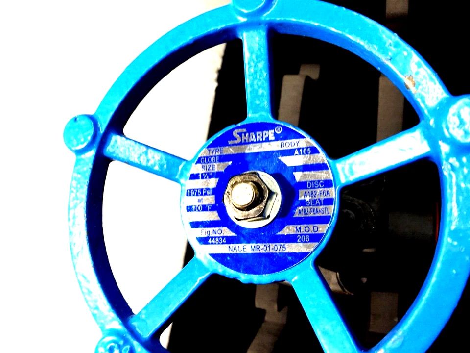 SHARP VALVE 44834 SERIES CARBON STEEL GLOBE VALVE 1 1/2" INLINE SOCKET WELD - Image 4 of 4