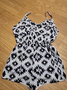 Juniors Jumper Size M Read...