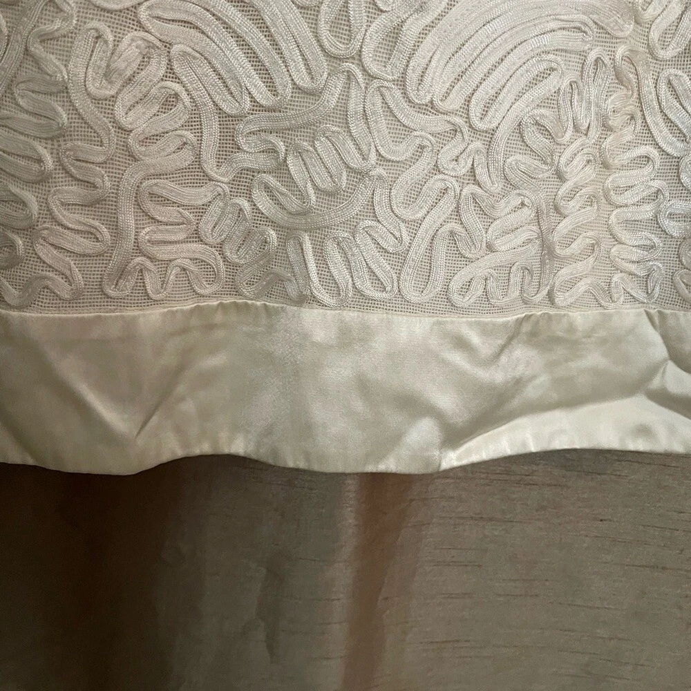 OFF WHITE Abito decorativo bianco sporco French Connection.