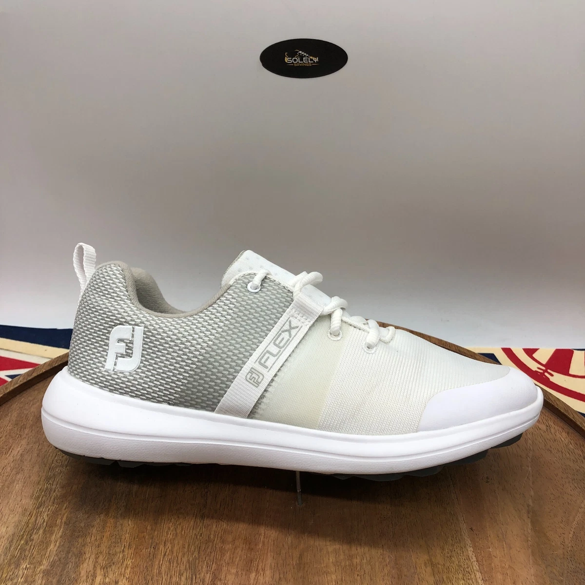 Best women's shop spikeless golf shoes