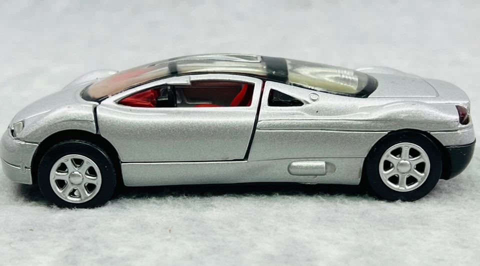 🇩🇪🇩🇪🇩🇪Nuevo Ray AUDI AVUS QUATTRO Plateado Escala 1:32🇩🇪🇩🇪🇩🇪 Foto 2 de 4