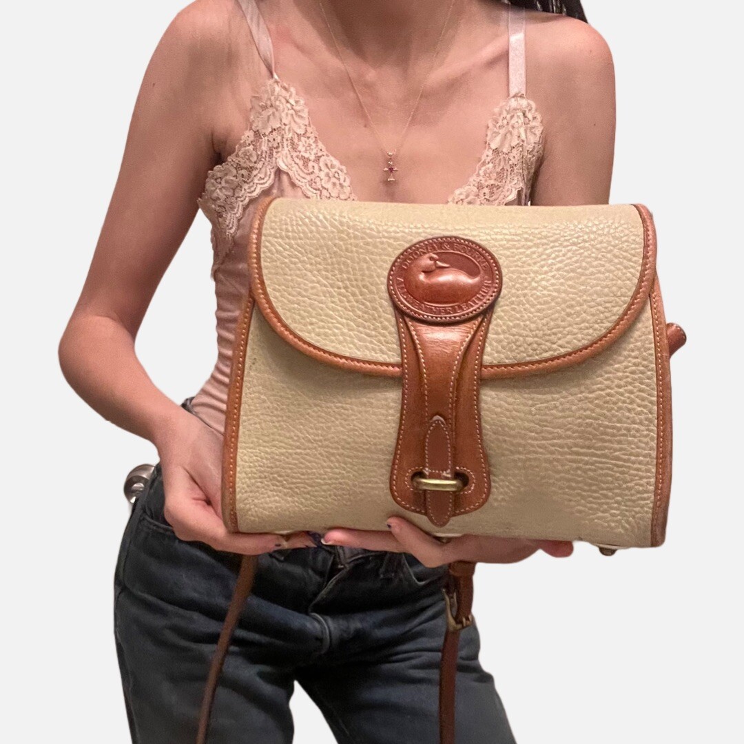 Vintage Dooney & Bourke Purse R25 Medium Essex Bone British Tan Leather thumbnail 2