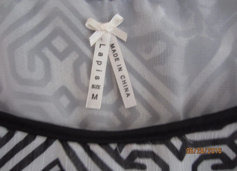 Blusa Cami Lapislázuli Talla M Negra Blanca Volantes En Niveles Cuentas Correas de Espagueti Foto 3 de 4