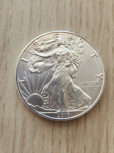 2017 American Silver Eagle 1 oz  .999 Fine Silver Coin