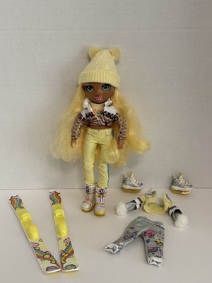 Rainbow High Winter Break Sunny Madison Fashion Doll w/ Extra Outfit & Skis