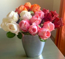 Four Colors Faux Artificial Flowers Bundle 6 Large Burnt Edge Roses Rosebuds New