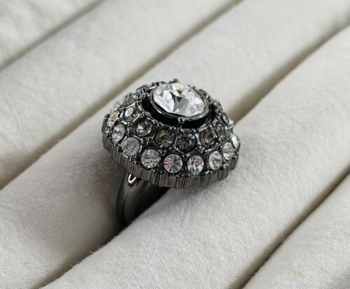 Premier Designs Jewelry - "Jazz" Hematite Plated Crystal Ring Round - Picture 2 of 4
