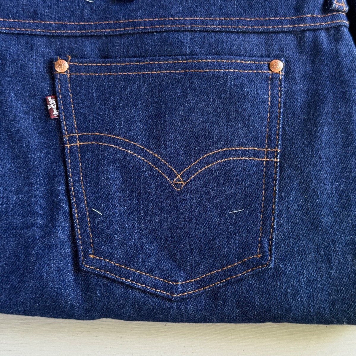 Vintage Levi's 557 Straight Leg Denim Jeans w/ Tag Sz 44 x 32 NWOT