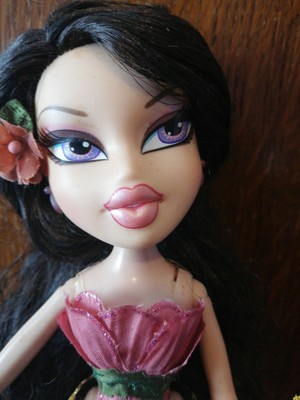 bratz flower girlz nora