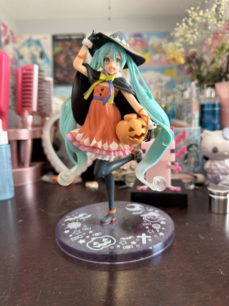 Hatsune Miku PVC Anime Manga Figure Halloween Witch Hat Pumpkin