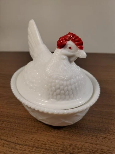 Vintage Hen On A Nest Covered Dish Milk Glass 1950 Westmoreland Nesting