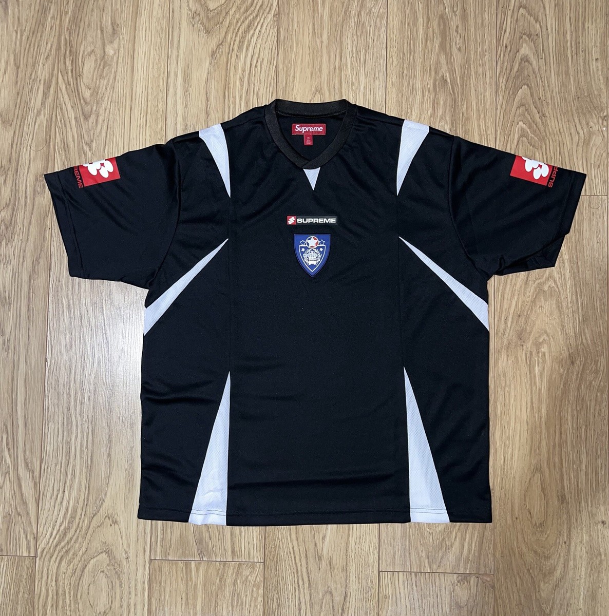 Supreme Crest Soccer Jersey Black ✓ - Medium - Brand New