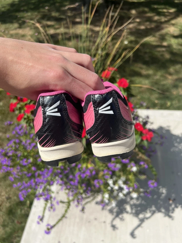 Botines de béisbol Easton 360 rosas para niñas y jóvenes Foto 4 de 4