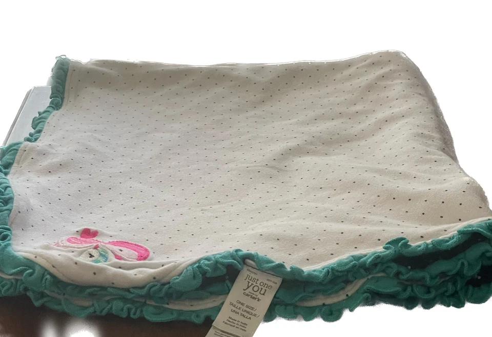 Manta de recepción de bebé Just One You Carters negra a lunares verde azulado con volantes de pájaro Foto 2 de 4
