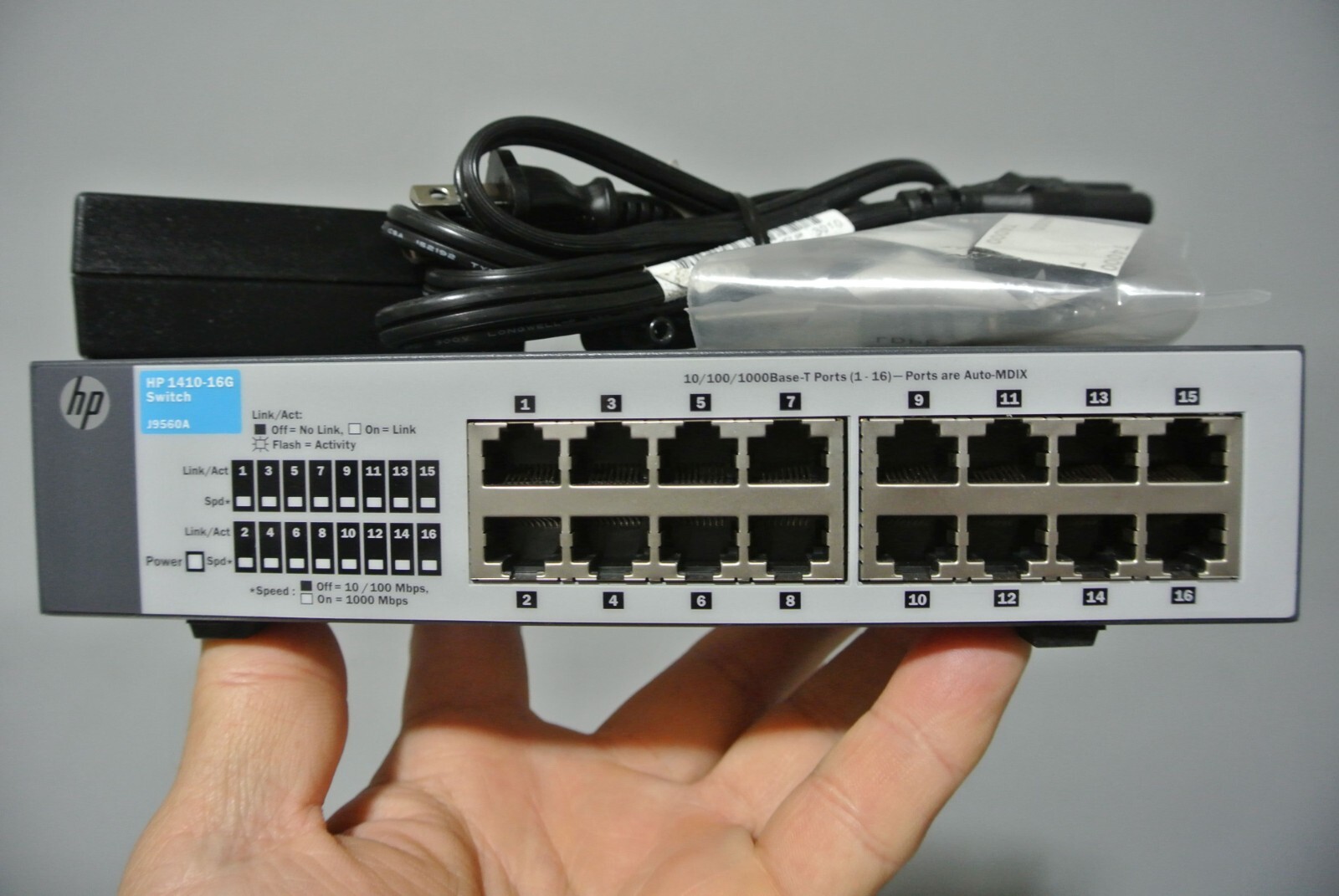 HP ProCurve 1410-16G 16-Port Compact Gigabit Ethernet Switch J9560A w/pwr