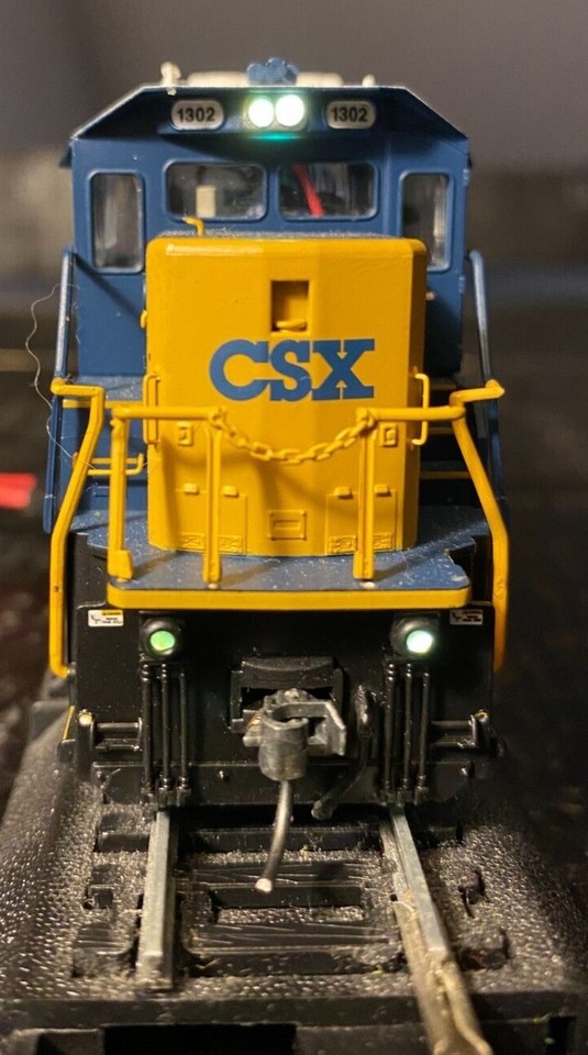 HO Scale CSX NRE 3SG21B Genset with DCC & Sound No Box