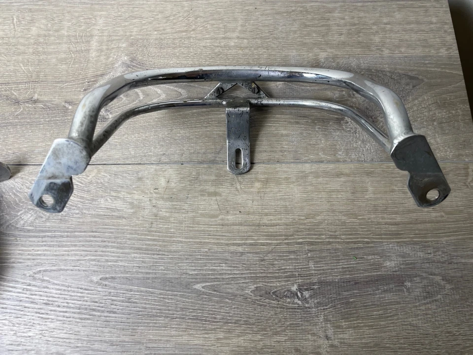 Harley 09-13 Touring Road King Classic Rear Fender Rail V Logo Bumper Foto 3 de 3