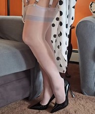 Secrets in Lace Womens Signature 100 Nylon RHT Stockings Size Petite in White