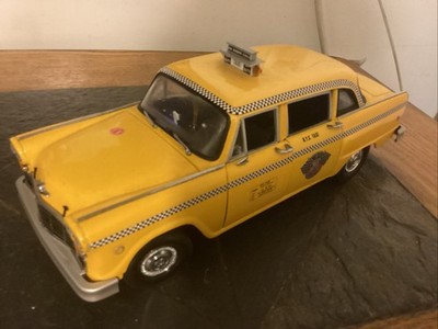 Modèle réduit Checker Taxicab 1981 - Marque Sun Star 1/18 - Collection
