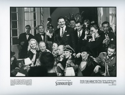 SCHINDLER'S LIST 8x10 b/w Press Photo / Scene with Liam Neeson