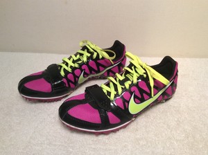 womens running spikes size 6
