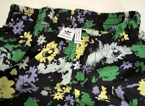 Adidas Originals Floral Satin Track Shorts Gym Women’s size Small Inseam 2”. - 第 8/18 張圖片