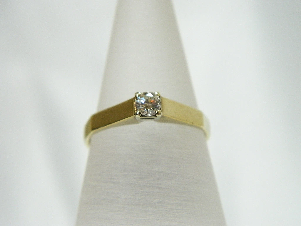 9ct yellow shop gold engagement rings