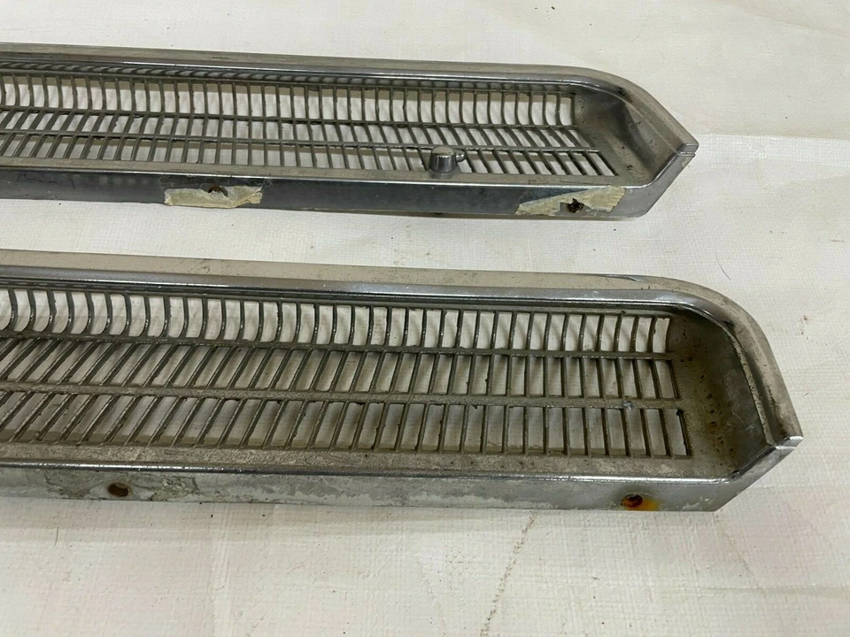 1963 1964 Buick Riviera Cowl Screen Vent Trim Molding Louver Moulding Insert Foto 3 de 4