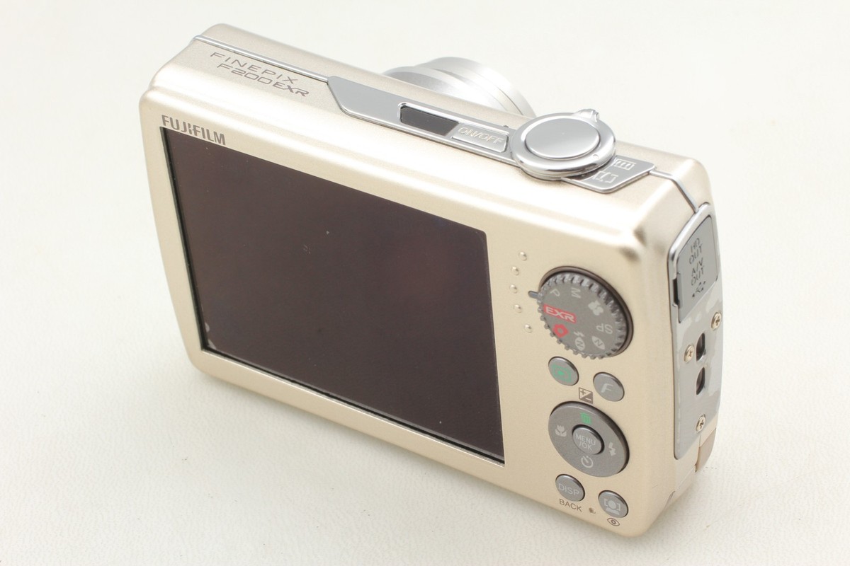 Fujifilm FinePix F200EXR ゴールド Top MINT in Box] Fujifilm FinePix F200 EXR 12.0MP Digital