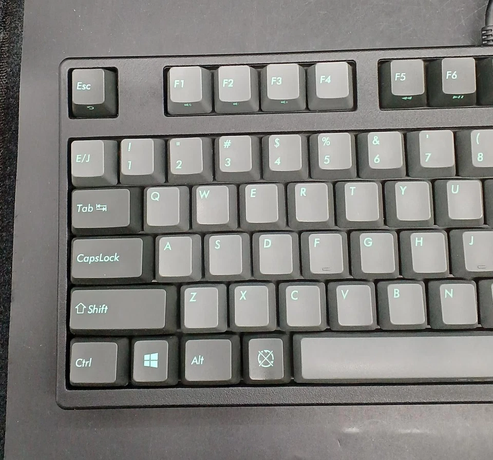 Filco Majestouch 2SS Edition TKL Mechanical Keyboard Good Condition Used - Image 4 of 4