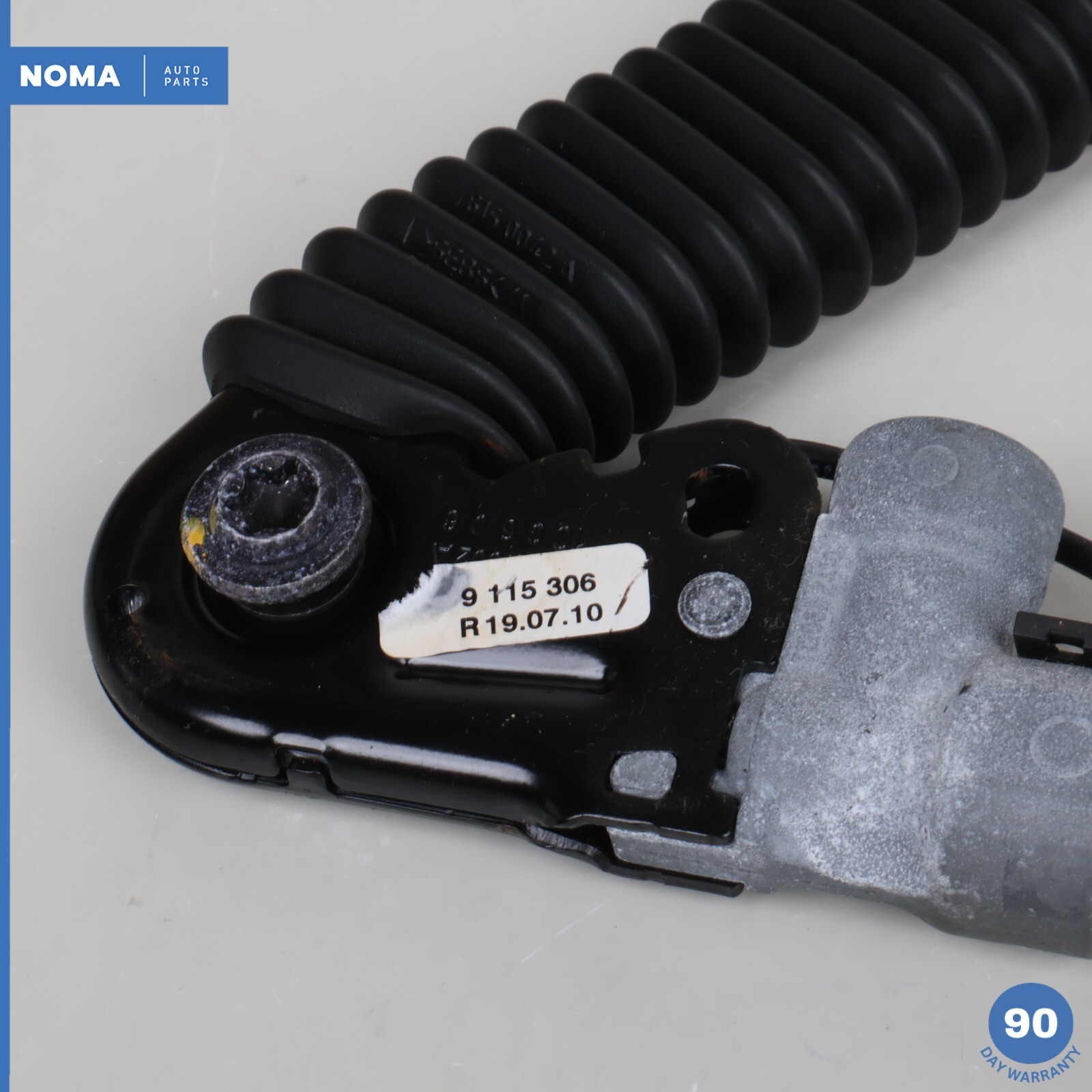 09-12 BMW 750LiX F02 Front Right Passenger Side Seat Belt Tensioner Buckle OEM