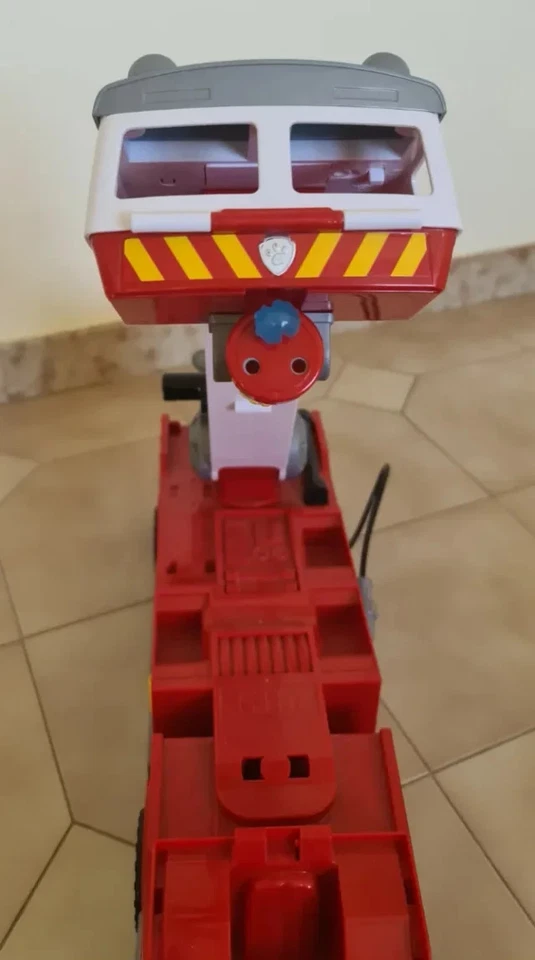 Mega Camion dei Pompieri Ultimate Rescue di Marshall della serie PAW Patrol - Immagine 4 di 4