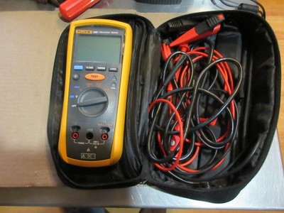 Fluke 1507 Insulation Resistance Tester with leads in case looks great