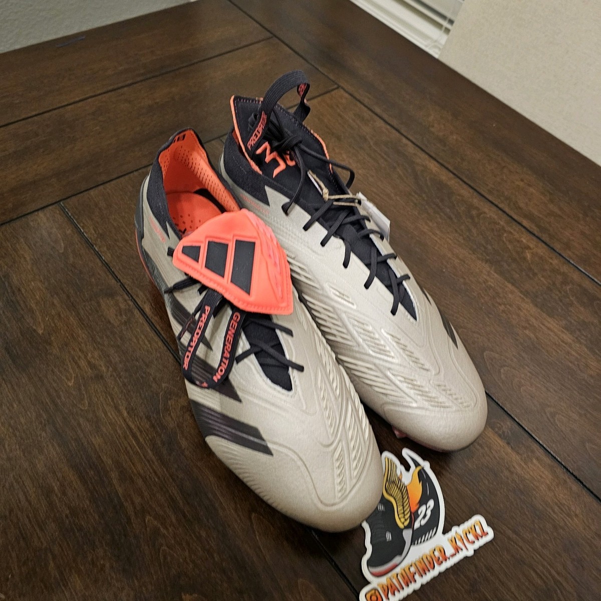 プレデター19＋ SG 27cm Amazon | [アディダス] プレデター 19+ IN 29.5cm (F35807