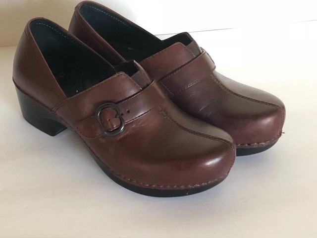 dansko shoes clearance