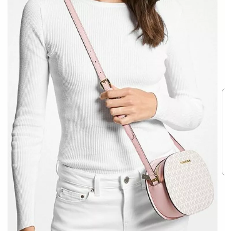 Jet Set Medium Logo Crossbody Bag