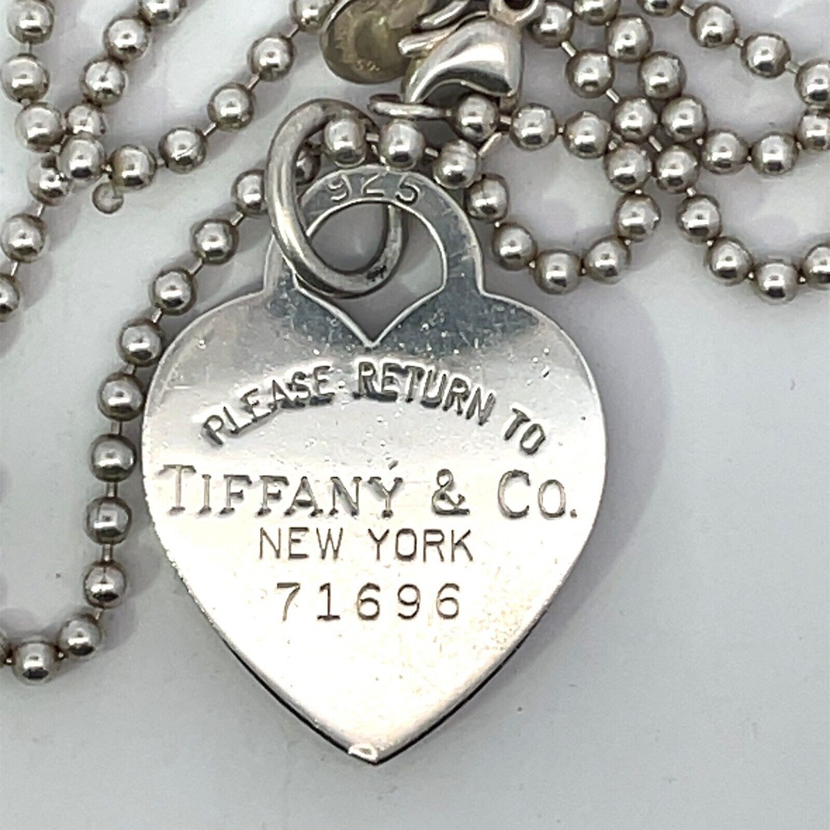 【Tiffany & Co】Return to Tiffany Heart Tag Beadネックレス Return to Tiffany® Heart Tag Bead Necklace in Silver