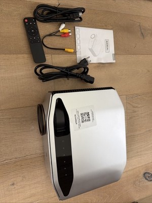 HD LCD Home Theater Projector - 1920 x 1080 Resolution (GooDee YG620)