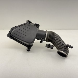 16-24 Chevrolet Camaro SS Air Cleaner Box Air Filter Intake Box W/ Duct OEM